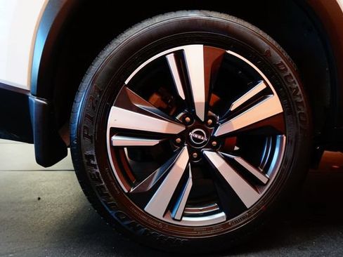 Certified 2023 Nissan Rogue SL AWD/4WD image 23