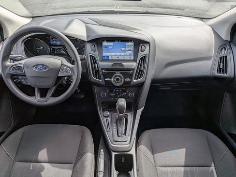 Used 2017 Ford Focus SEL FWD image 34