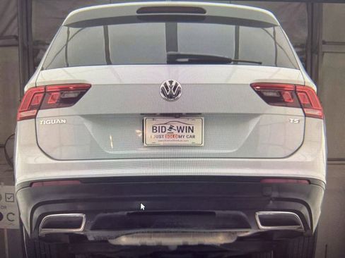 Used 2018 Volkswagen Tiguan S image 7