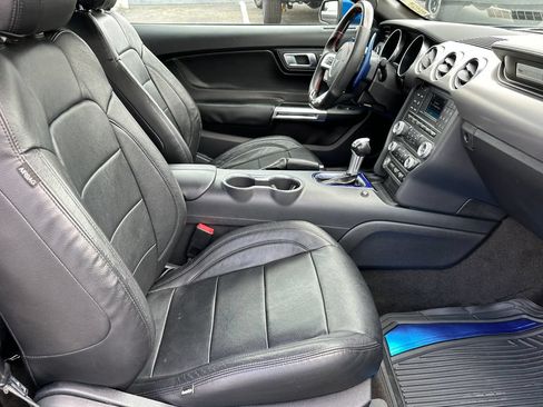 Used 2018 Ford Mustang GT RWD image 17