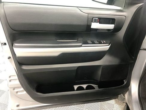 Used 2017 Toyota Tundra SR5 AWD/4WD image 12