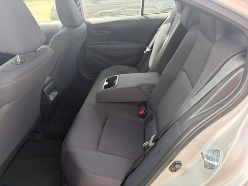 Used 2025 Toyota Corolla LE FWD image 3
