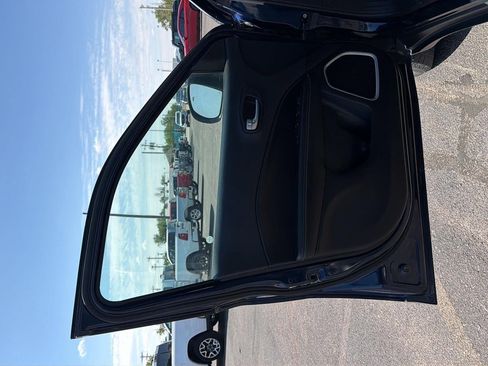 Used 2017 Jeep Compass Latitude w/ Popular Equipment Group AWD/4WD image 10