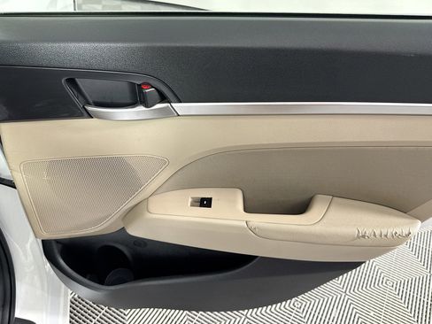 Used 2019 Hyundai Elantra Value Edition FWD image 27