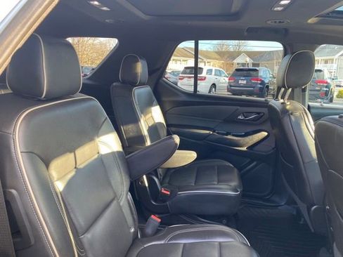 Used 2023 Chevrolet Traverse Premier w/ Redline Edition FWD image 26