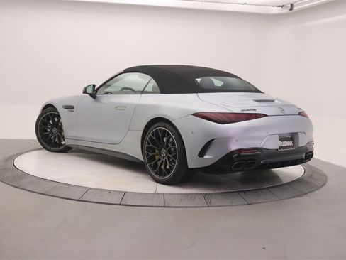 New 2026 Mercedes-Benz SL 63 AMG 4MATIC image 2