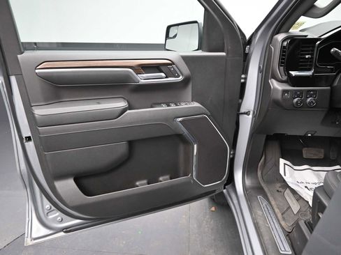 Used 2024 Chevrolet Silverado 1500 LT image 6