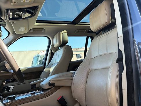 Used 2019 Land Rover Range Rover HSE AWD/4WD image 5