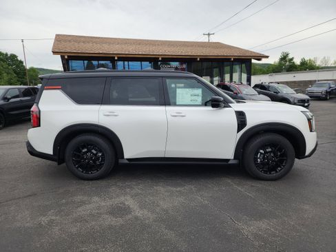 New 2026 Nissan Armada PRO-4X AWD/4WD image 9