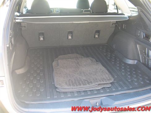 Used 2022 Subaru Outback Premium AWD/4WD image 24