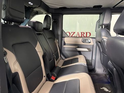 Used 2021 Ford Bronco Wildtrak AWD/4WD image 30