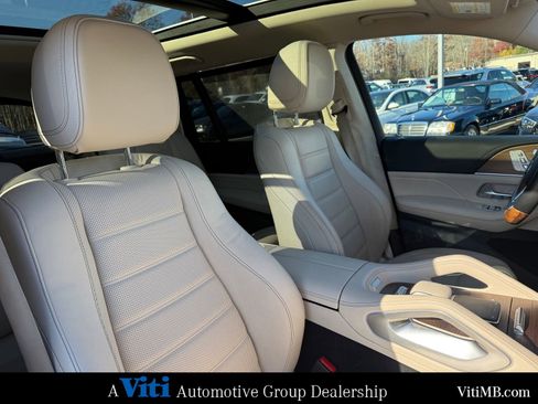 Certified 2021 Mercedes-Benz GLS 450 4MATIC image 31