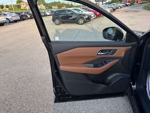 New 2026 Nissan Rogue Platinum AWD/4WD image 10
