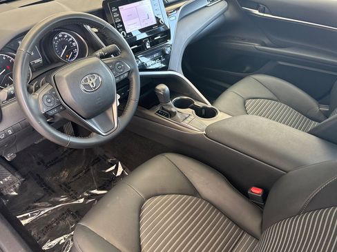 Used 2024 Toyota Camry SE w/ Blackout Package (TMS) image 9