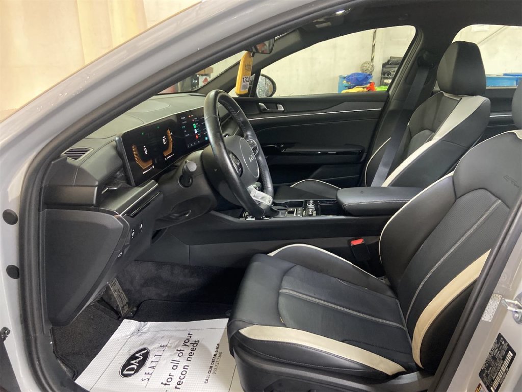 Used 2025 Kia K5 GT-Line w/ GT-Line Premium Package AWD/4WD image 3