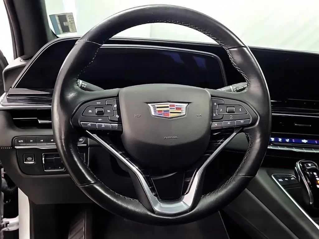 Used 2021 Cadillac Escalade Sport w/ Driver Assist Tech Package AWD/4WD image 24