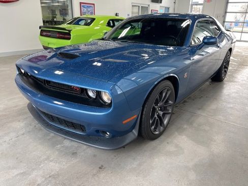 Certified 2021 Dodge Challenger R/T Scat Pack image 1