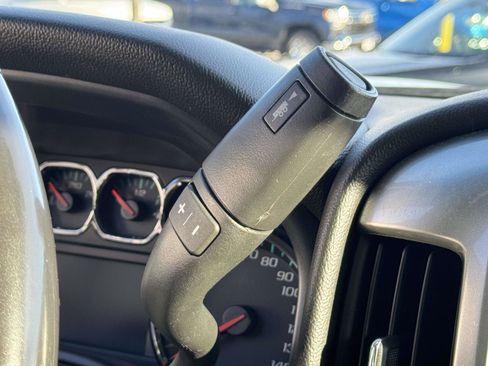 Used 2018 Chevrolet Silverado 1500 LT w/ All Star Edition image 5