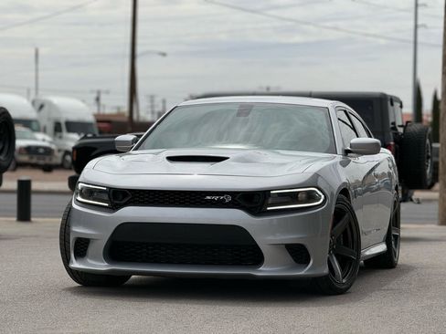 Used 2019 Dodge Charger SRT Hellcat w/ Harman/Kardon Audio Group RWD image 4
