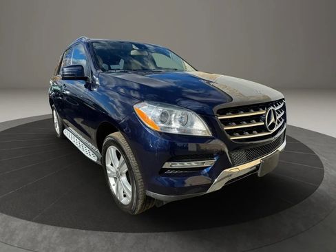 Used 2015 Mercedes-Benz ML 350 4MATIC image 3