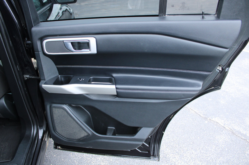 Used 2021 Ford Explorer XLT AWD/4WD image 20