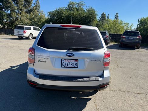 Used 2014 Subaru Forester 2.5i image 4
