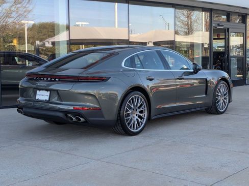 New 2026 Porsche Panamera image 9