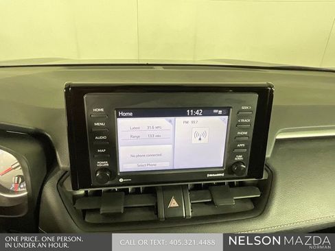Used 2022 Toyota RAV4 LE FWD image 33