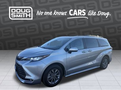 Used 2023 Toyota Sienna XLE