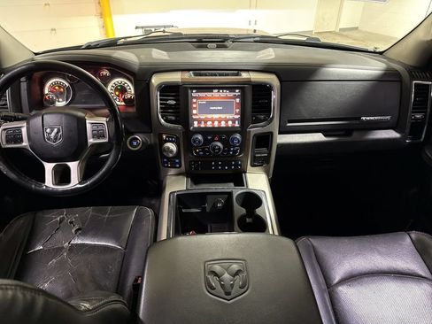 Used 2014 RAM 1500 Laramie w/ Convenience Group AWD/4WD image 10