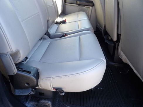 Used 2020 Ford F250 XL w/ Power Equipment Group image 39