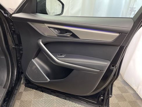 Used 2024 Jaguar F-PACE R-Dynamic S image 28