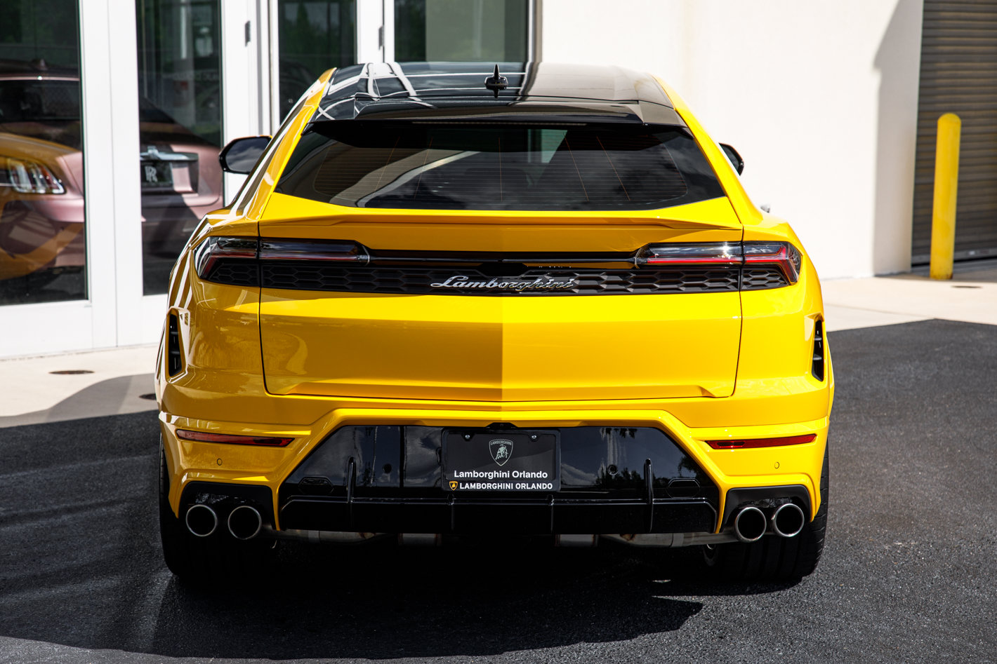 Used 2025 Lamborghini Urus S AWD/4WD image 16