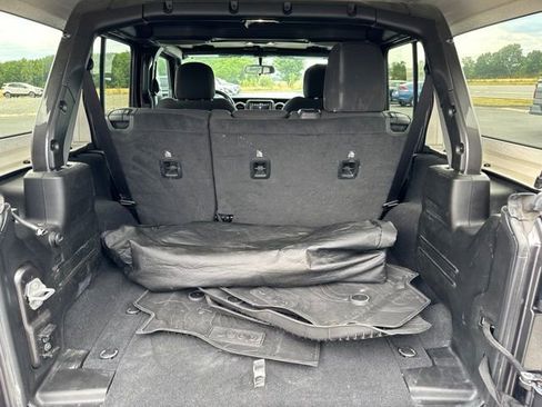 Used 2022 Jeep Wrangler Unlimited Sport AWD/4WD image 12