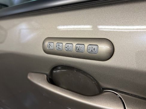 Used 2013 Ford Edge SEL image 31