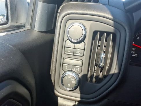 New 2026 GMC Sierra 1500 Pro w/ Graphite Edition image 17