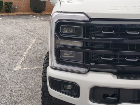 Used 2024 Ford F250 Platinum image 8