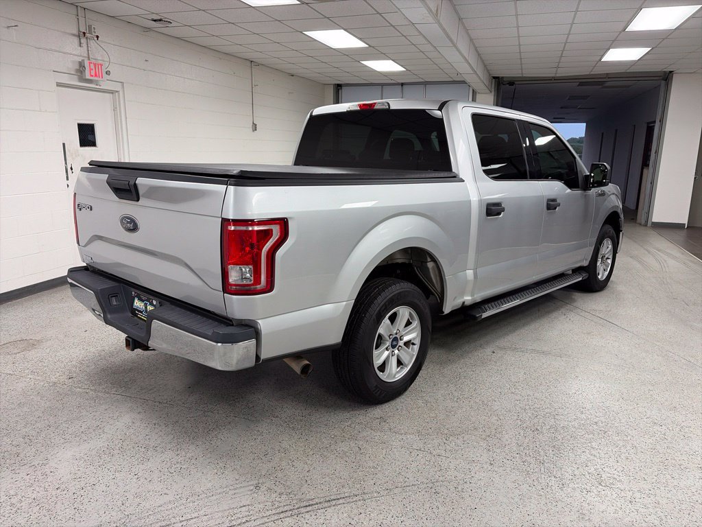 Used 2017 Ford F150 XLT RWD image 3