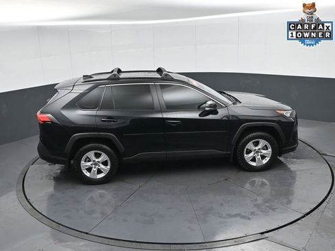 Used 2021 Toyota RAV4 XLE w/ Convenience Package image 41