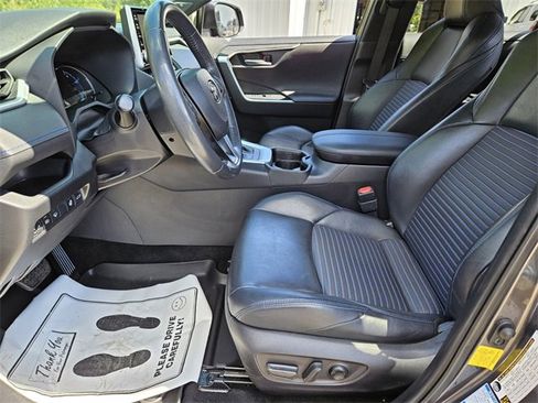 Used 2020 Toyota RAV4 XSE image 8