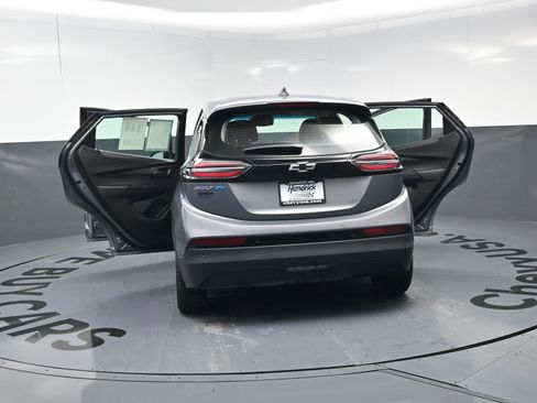 Used 2023 Chevrolet Bolt LT w/ Infotainment Package image 26