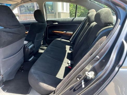 Used 2011 Honda Accord EX image 8