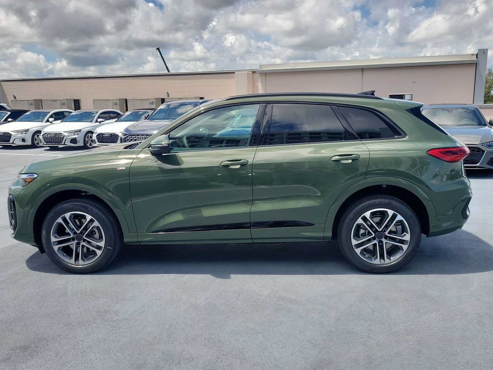New 2026 Audi Q5 2.0T AWD/4WD image 3