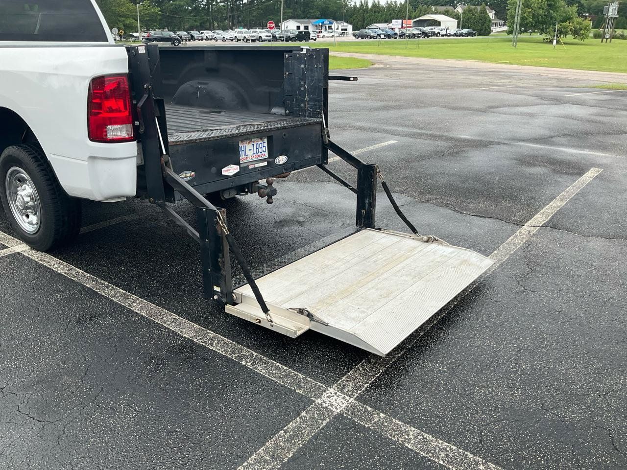 Used 2017 RAM 2500 Tradesman w/ Power & Remote Entry Group RWD image 30
