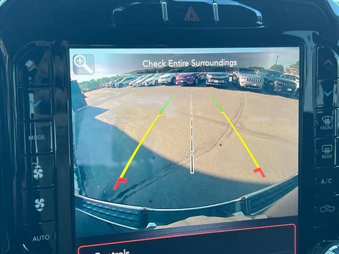 Used 2019 RAM 1500 Laramie AWD/4WD image 20