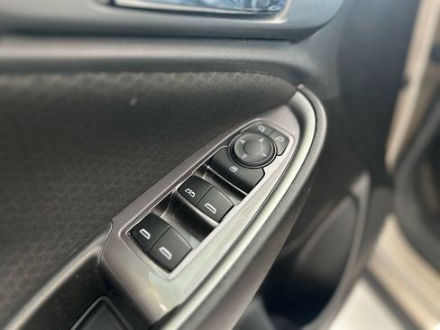 Used 2022 Chevrolet Malibu LT image 25