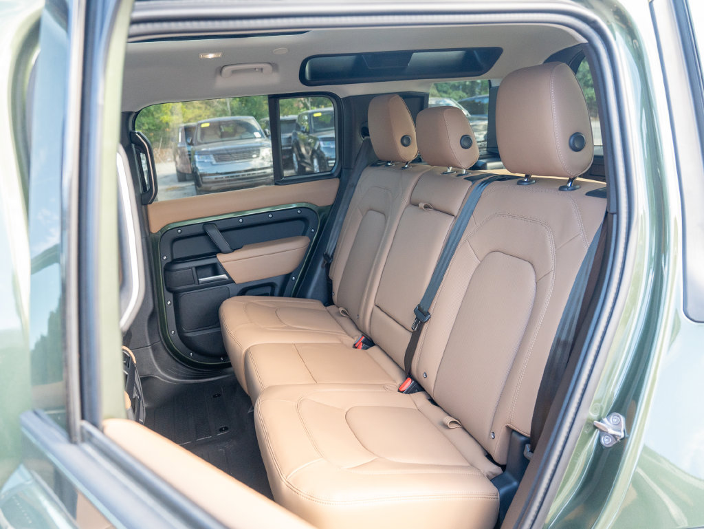 New 2026 Land Rover Defender 110 S AWD/4WD image 23
