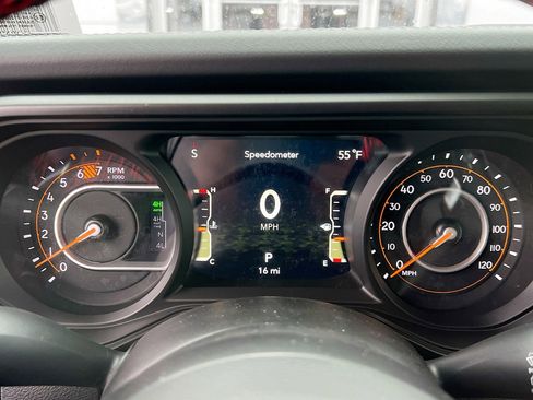 New 2026 Jeep Wrangler Unlimited Rubicon 392 w/ Quick Order Package 27X Moab AWD/4WD image 17