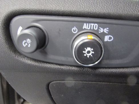 Used 2025 Chevrolet Malibu LT image 31