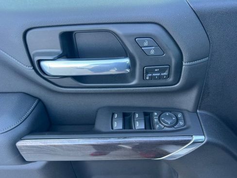 Used 2022 Chevrolet Silverado 3500 LTZ w/ LTZ Convenience Package AWD/4WD image 8